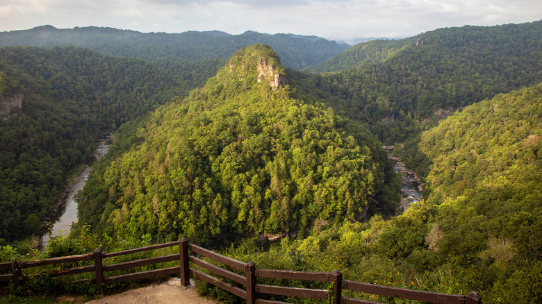 Breaks Interstate Park