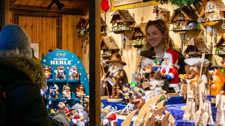 Christmas market vendor in Chicago