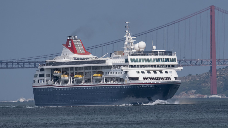 MS Braemar on the sea