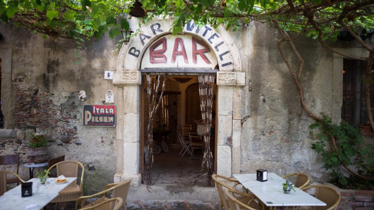 Exterior of Bar Vitelli in Savoca