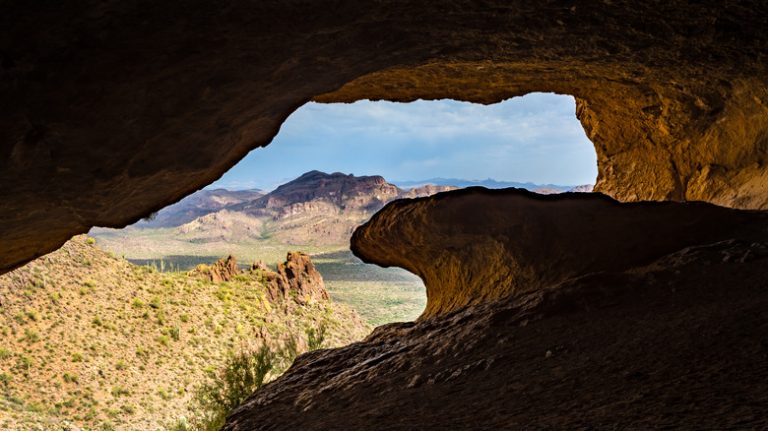 Desert views from the Wave Cave