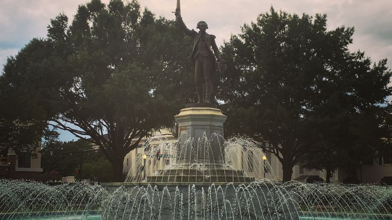 Marquis de La Fayette fountain