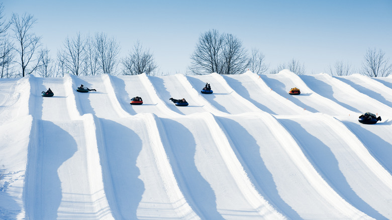 Snow tubing hill