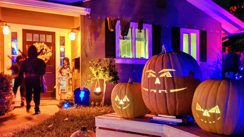 Halloween decorated home front yard