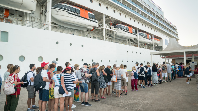 Waiting in line for cruise ship