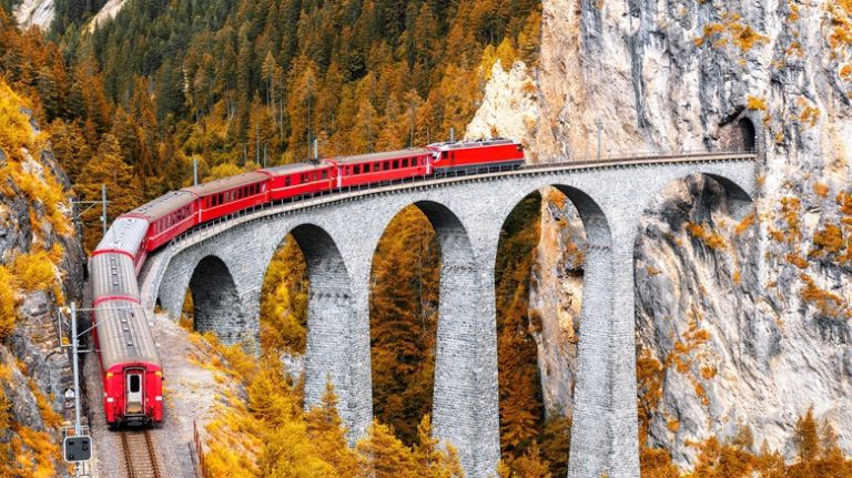 Glacier Expres train in fall