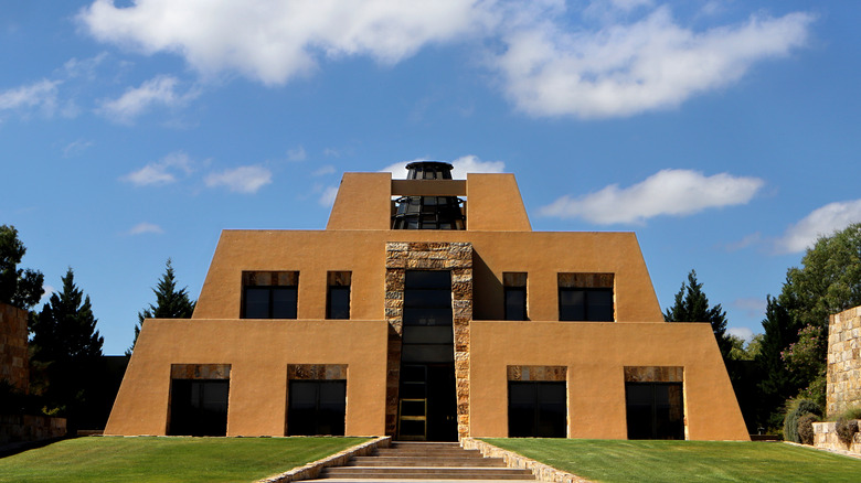 catena zapata pyramid vineyard