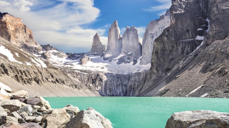 torres del paine mountain peaks