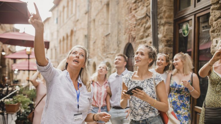 Tour guide and group