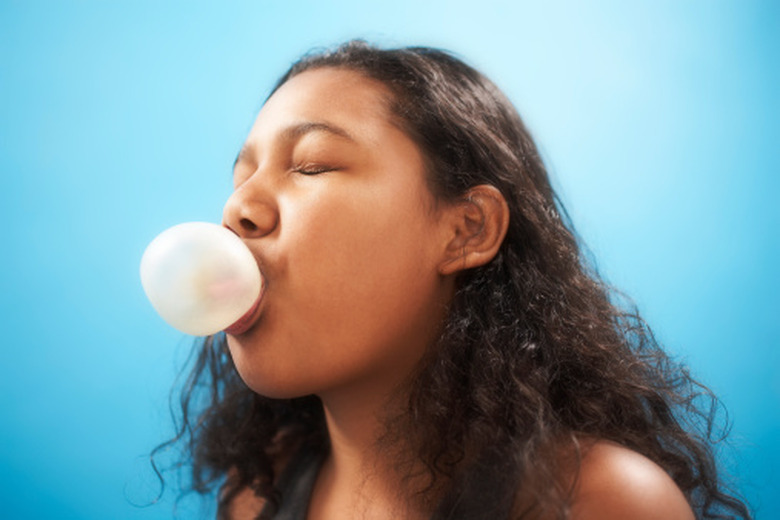 <h3>Creative Science Fair Projects Involving Chewing Gum</h3>