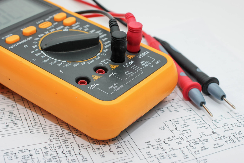 <h3>Calculating Current Amplitude</h3>