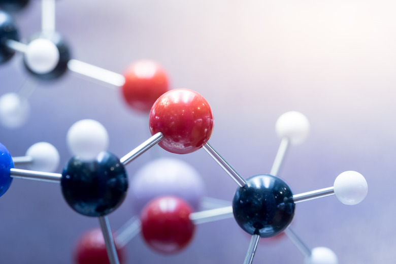 <h3>Calculating the Mass in Grams of a Molecule</h3>