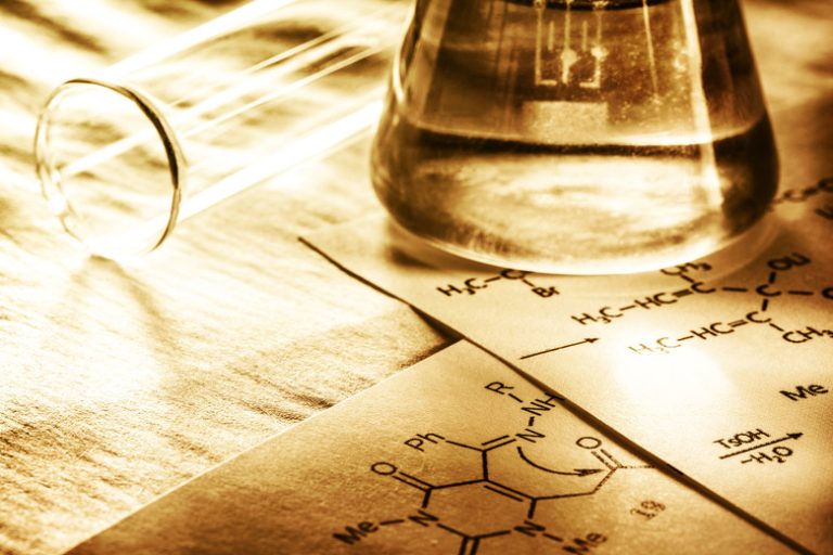 <h3>Calculating the Initial Rate of Reaction</h3>