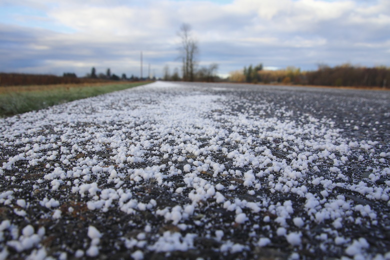 <h3>The Science Behind Sugar Melting Ice</h3>